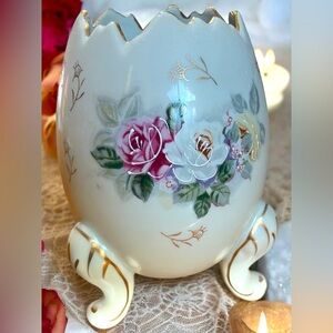 Vintage INARCO Hand-Painted Floral Cracked Egg Ceramic Three-Footed Vase